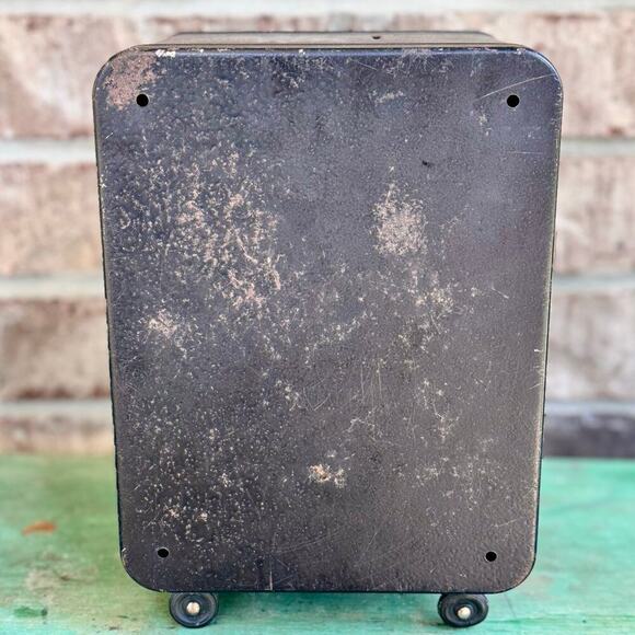 Vault Vibes – Vintage Mosler “Junior” Toy Safe (10” x 7” x 6.5”) - Picture 5 of 5